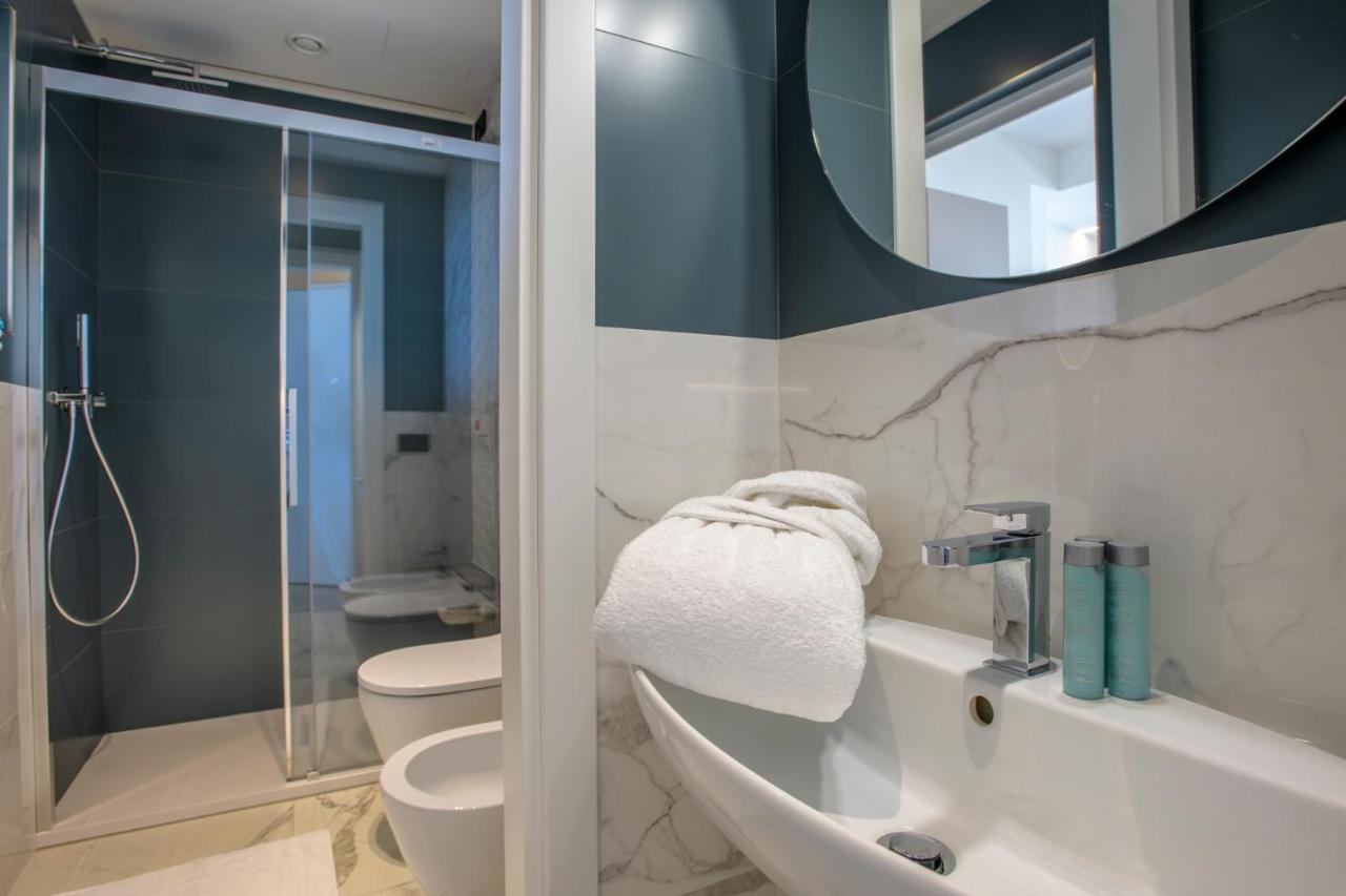 Vistamare Luxury Retreat Apartment Sestri Levante Bagian luar foto
