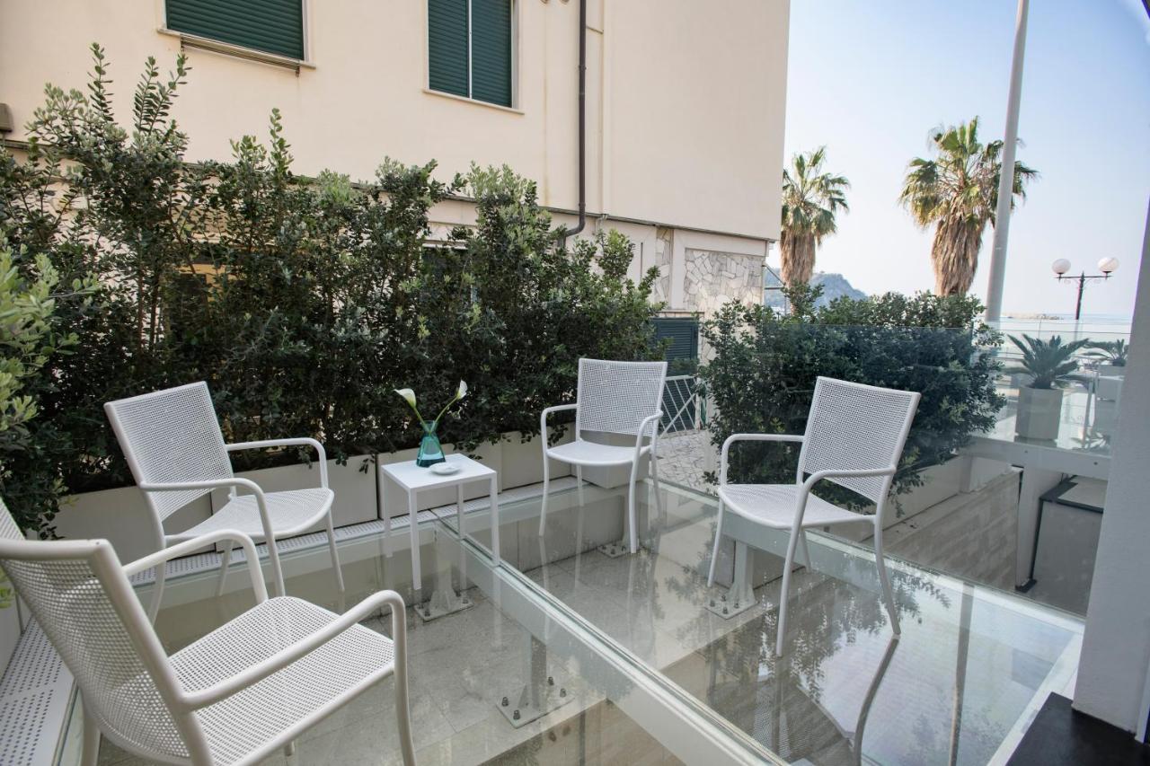 Vistamare Luxury Retreat Apartment Sestri Levante Bagian luar foto